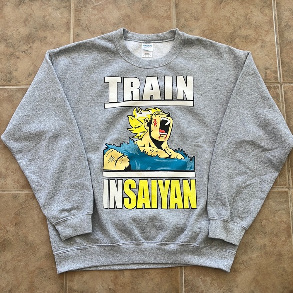 Men’s Train INSAIYAN Dragon ball Z crew neck sweatshirt.